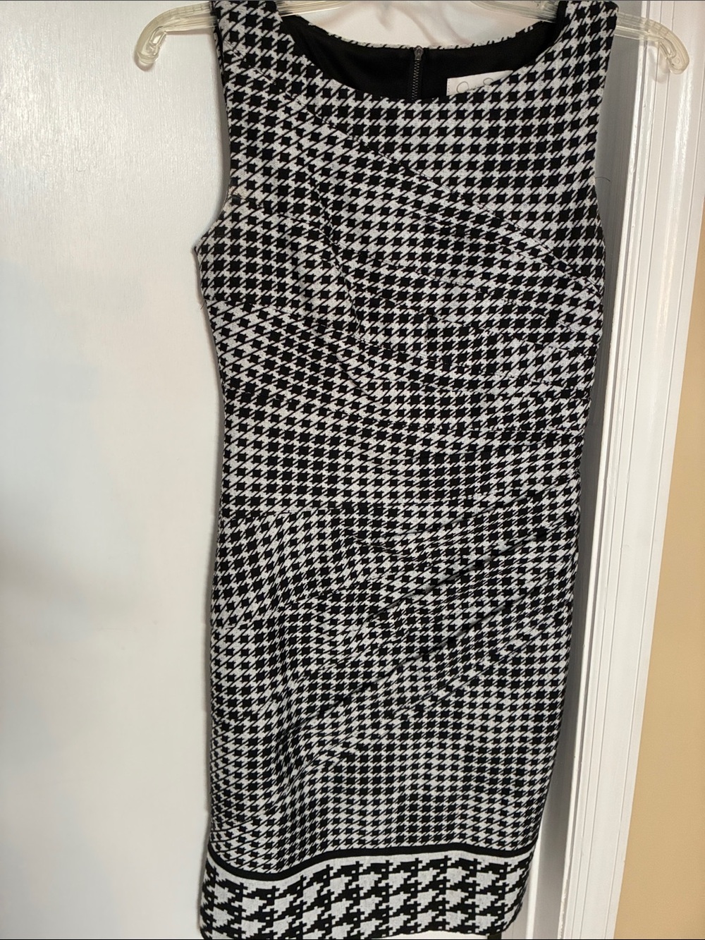 Jessica Simpson Black & White Houndstooth Pencil Dress